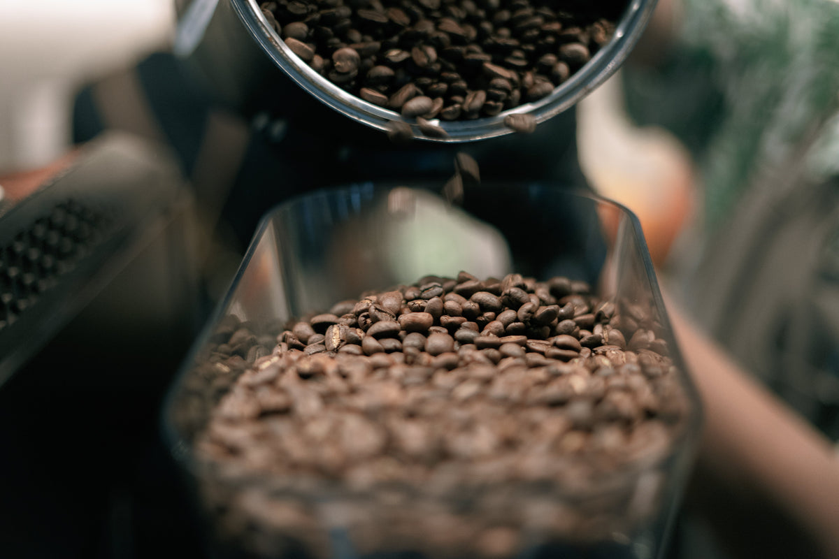 How Much Coffee Does a Café Actually Use per Month?